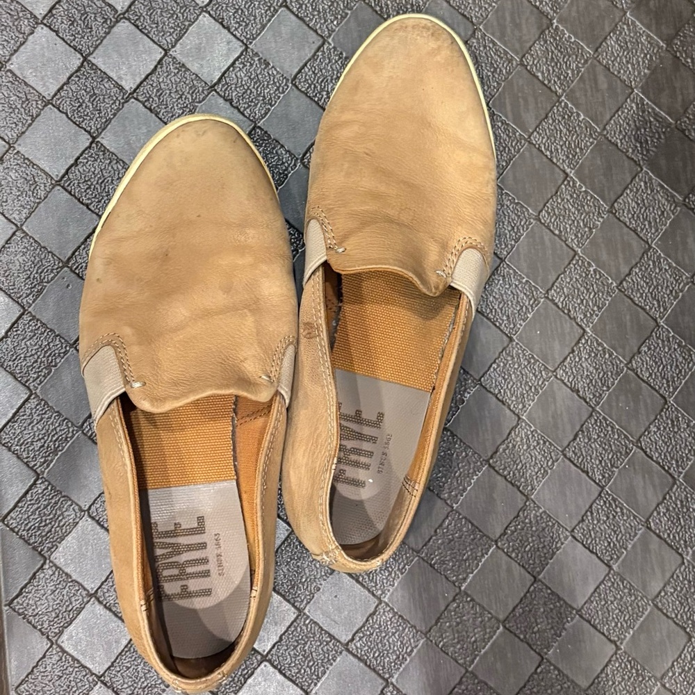 Frye Tan Women's Slip-On Flats